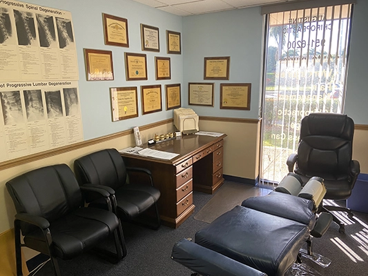Chiropractic Sarasota FL Office
